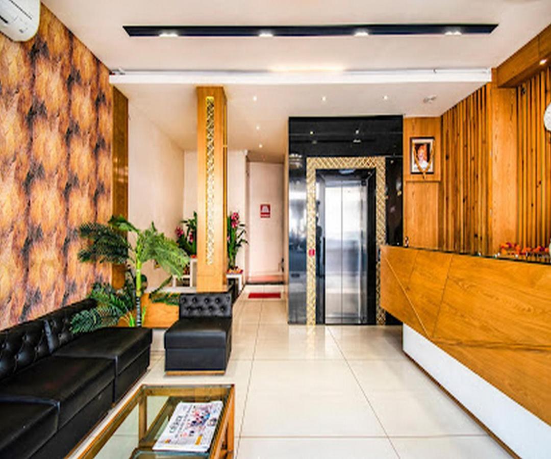 Cherrystay Kiran Inn Indaur Exteriér fotografie