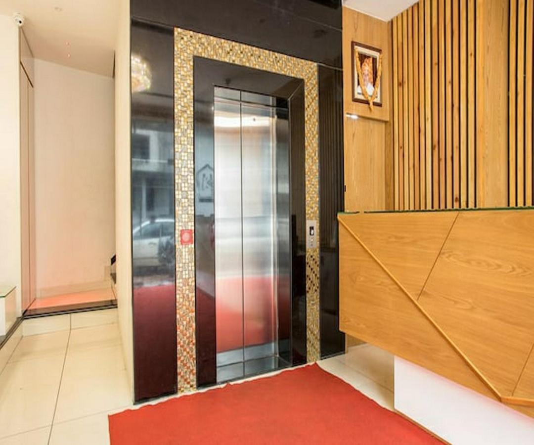 Cherrystay Kiran Inn Indaur Exteriér fotografie